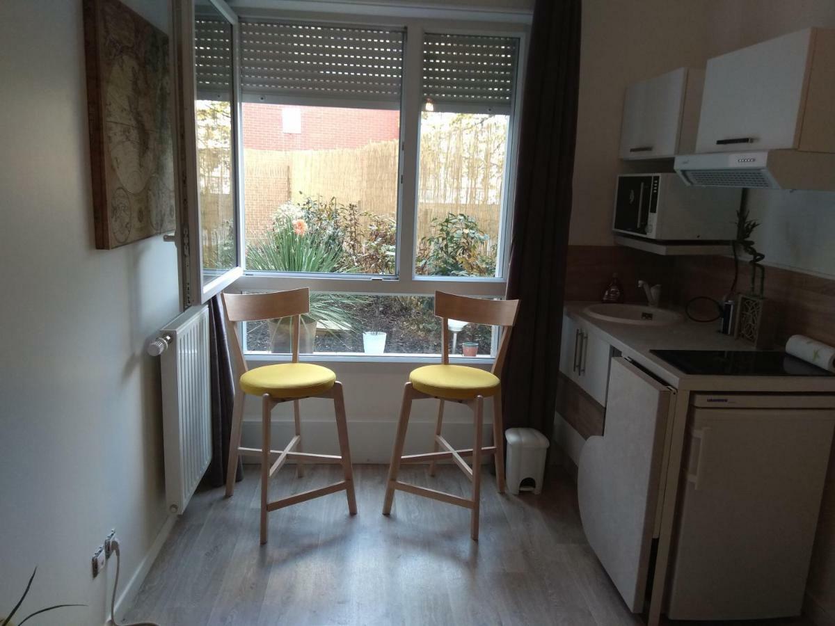 Chic Studio Near Paris Daire Saint-Denis  Dış mekan fotoğraf