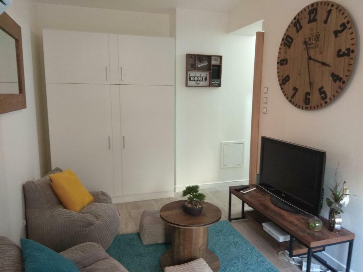 Chic Studio Near Paris Daire Saint-Denis  Dış mekan fotoğraf